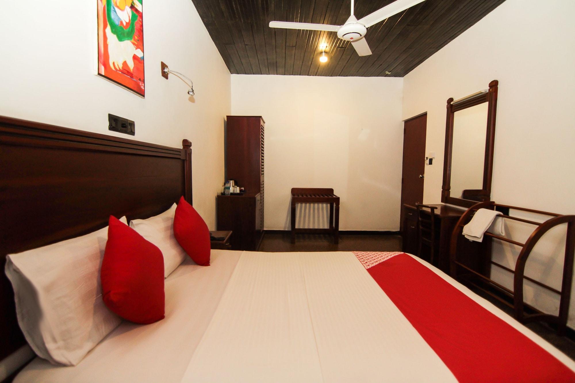 Aca Accommodation Коломбо Екстериор снимка