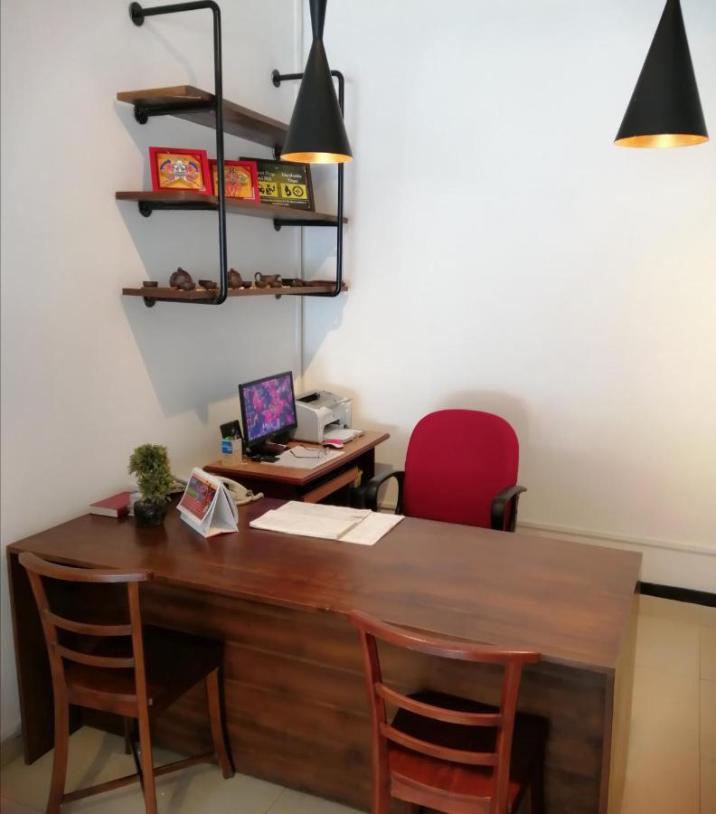 Aca Accommodation Коломбо Екстериор снимка